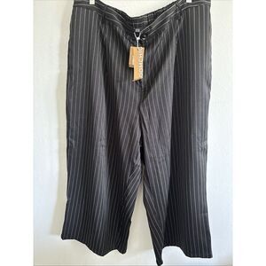 Bloomchic Black Classic Pinstripe Pull On Wide Leg Pants Size 23-24 NEW